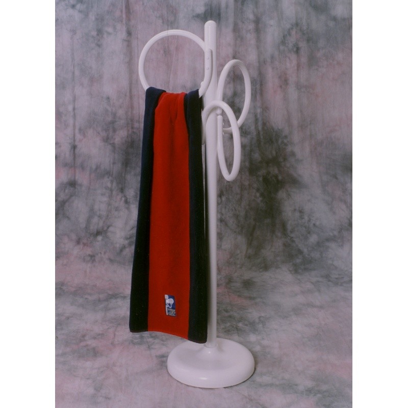 Poolside Towel Holder Loops alternative photo #2