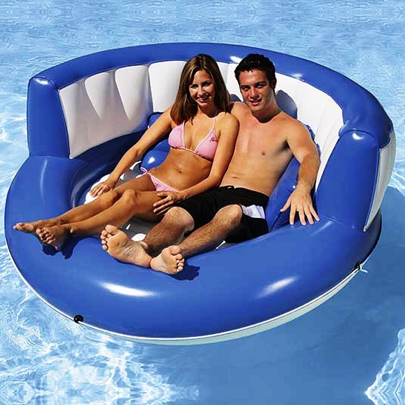 Cuddle Island Float