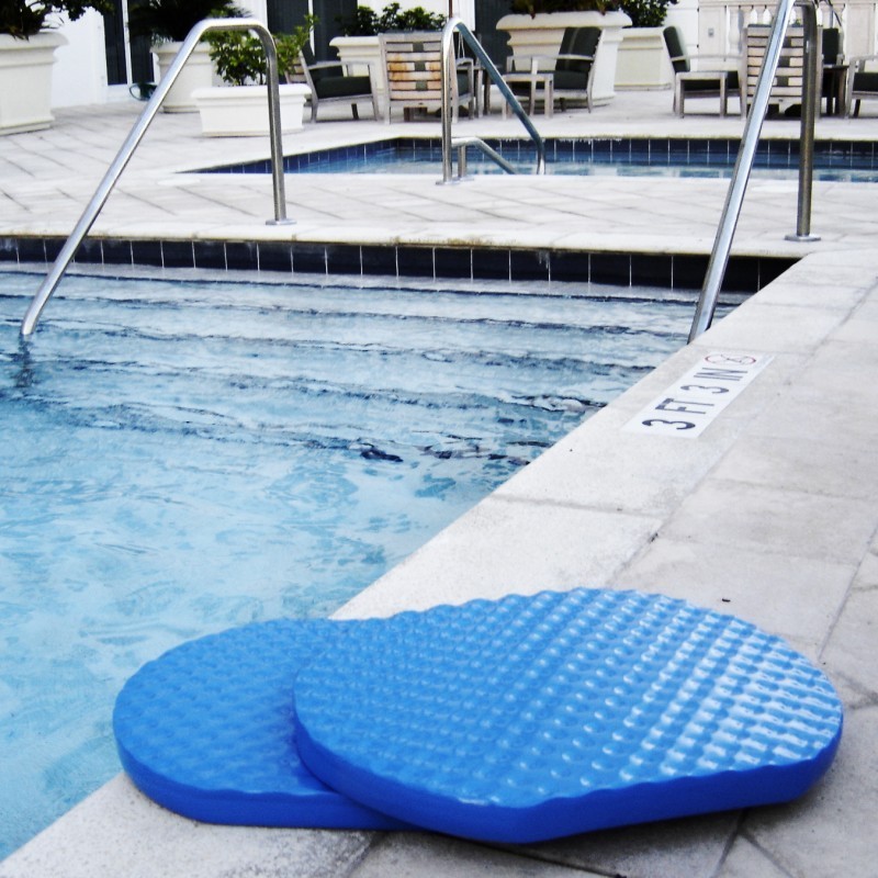 Ultra Poolside Cushion 2-Pack alternative photo #1