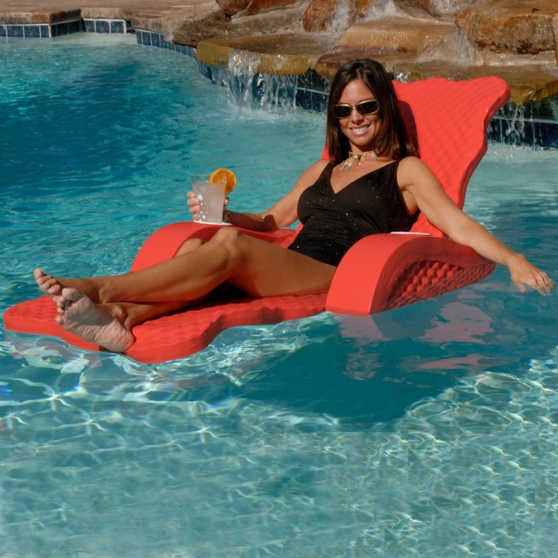 Pool & Beach: Pool Lounge Chairs: Scalloped Pool Lounger