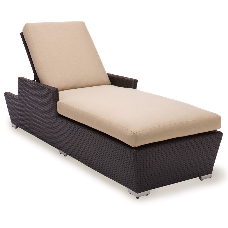Maxime Wicker Chaise Lounge