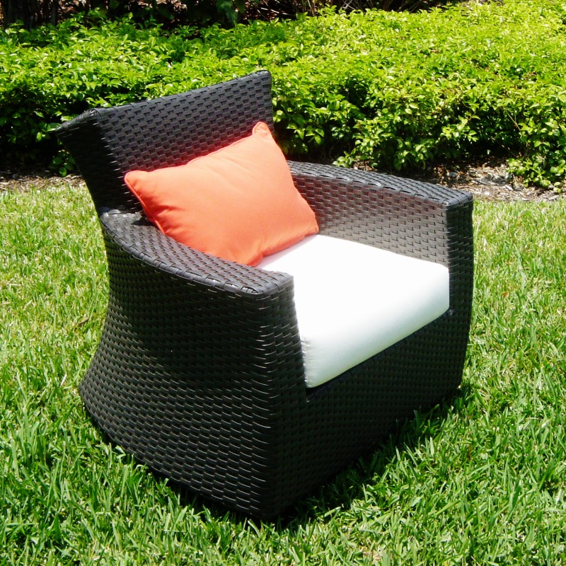 Verona Club Chair alternative photo