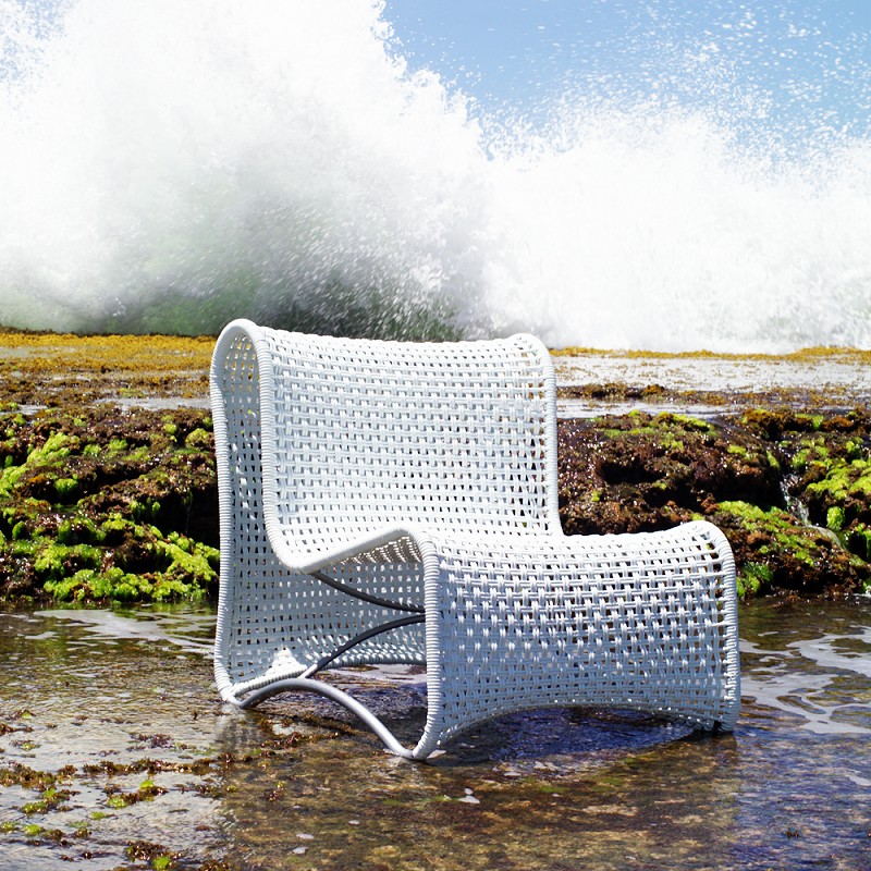 Agua Contemporary Outdoor Chair & Ottoman