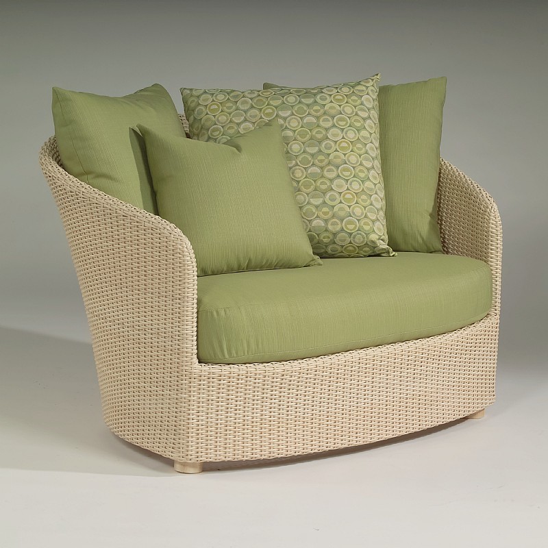 Outdoor Furniture: Whitecraft: Oasis Collection: Oasis Club Chair and a Half