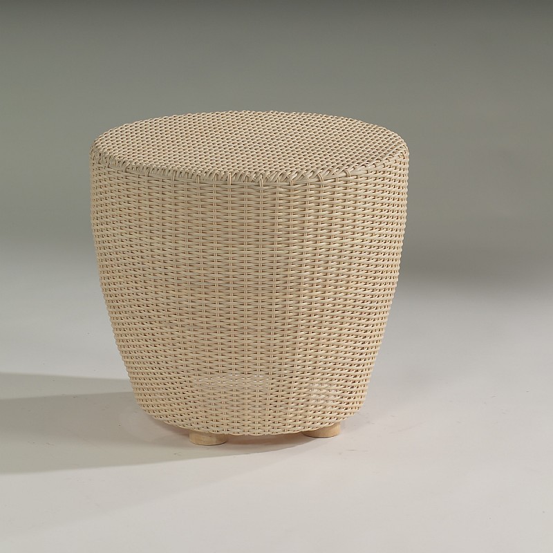 Oasis End Table : Coffee Tables