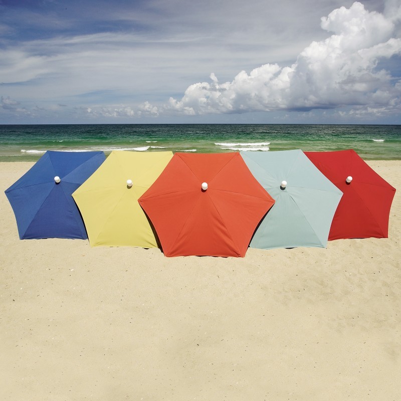Outdoor Furniture: Patio Umbrellas