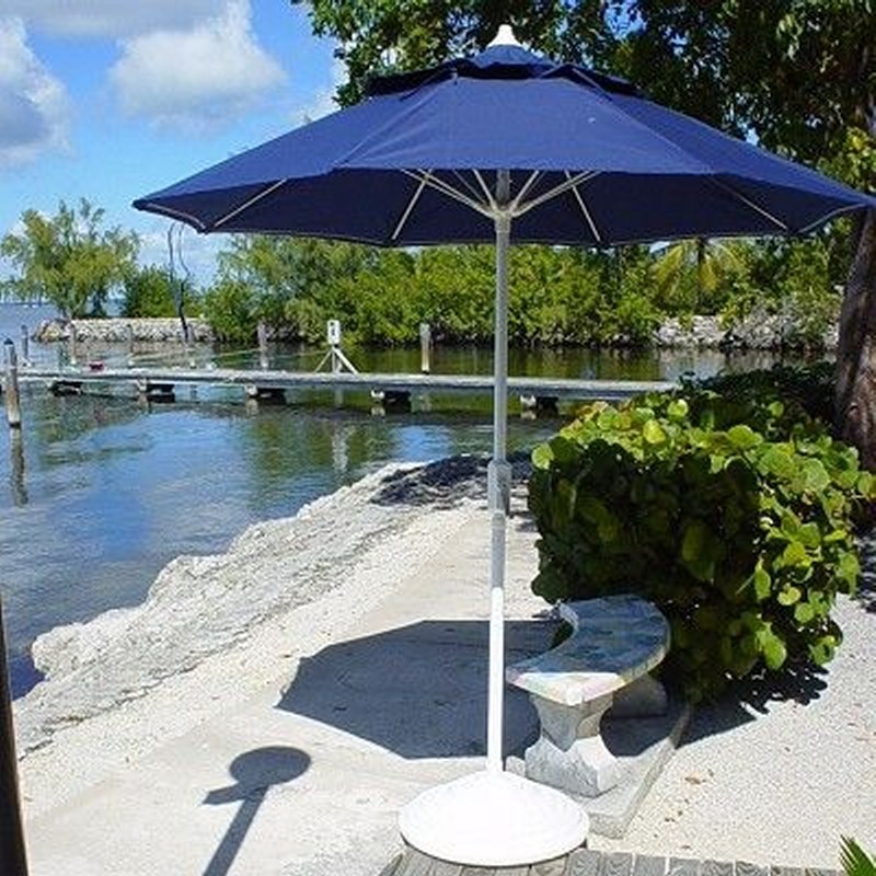 Fiberbuilt Market Umbrella Octagon 9 feet Sunbrella Top alternative photo #2