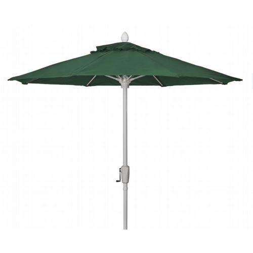 FiberBuilt 7.5ft Octagon Forest Green Market Umbrella with White Frame FB7MCRW-8603